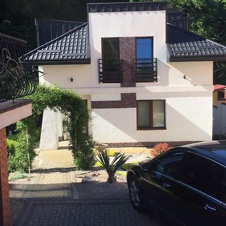 House In Lvivヴィラ エクステリア 写真
